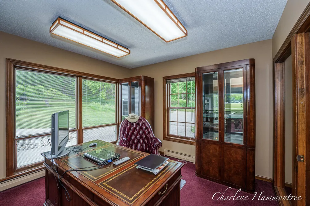 9111 Summit Avenue NE Rockford, MI 49341