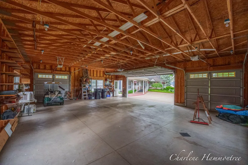 9111 Summit Avenue NE Rockford, MI 49341