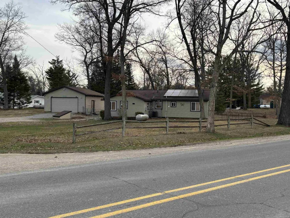 2901 Cathy Street Hamilton Township, MI 48625