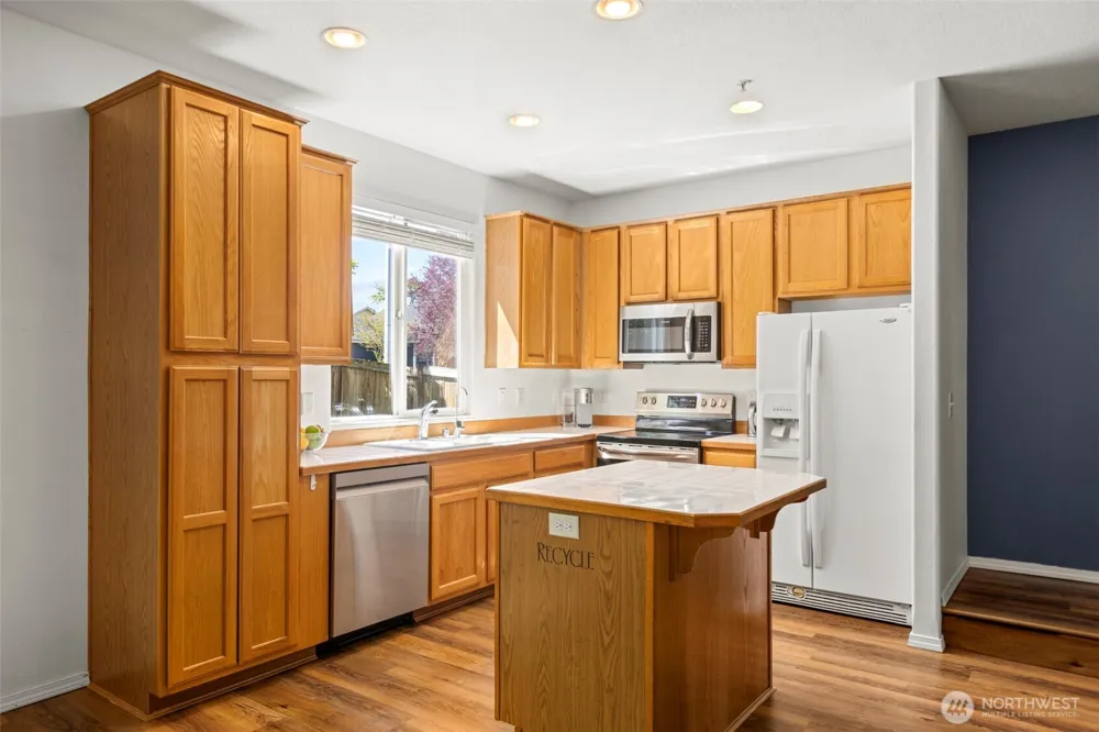3418 NW 30th Circle Camas, WA 98607