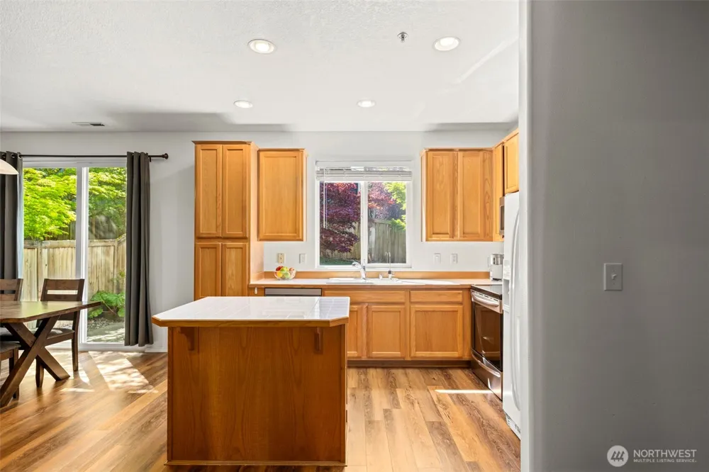 3418 NW 30th Circle Camas, WA 98607
