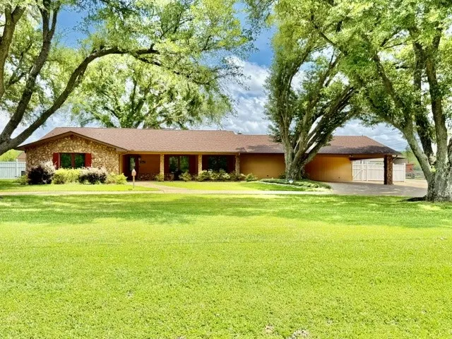 1608 FM 1616 Athens, TX 75751