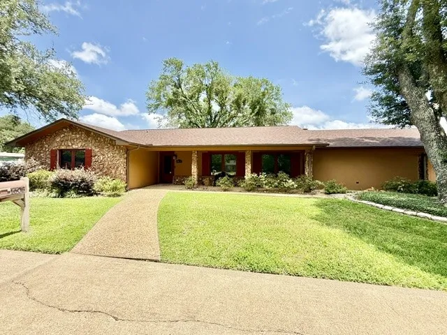1608 FM 1616 Athens, TX 75751