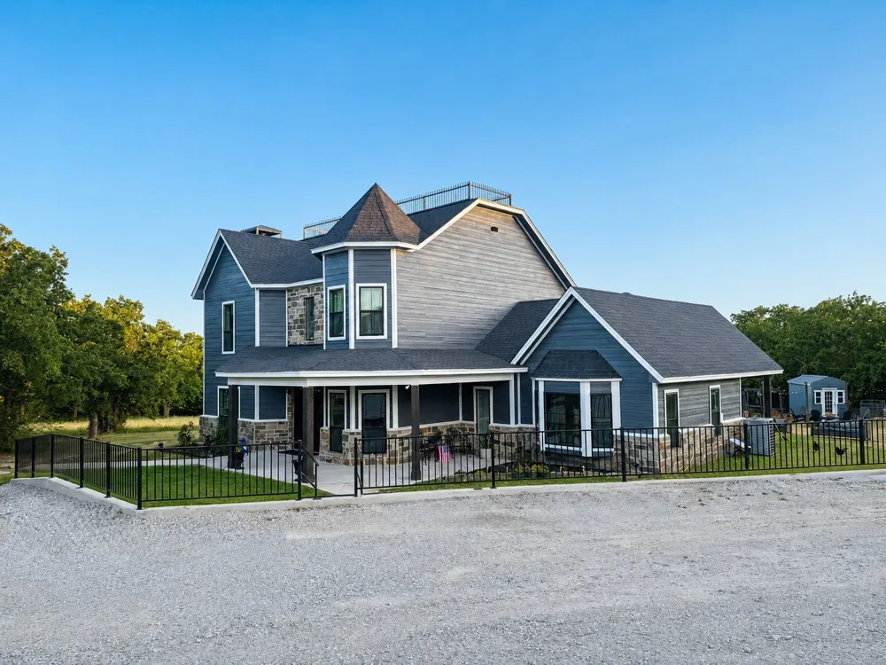 194 County Road 3551 Paradise, TX 76073