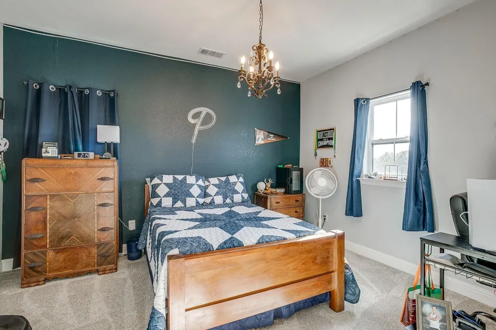 194 County Road 3551 Paradise, TX 76073