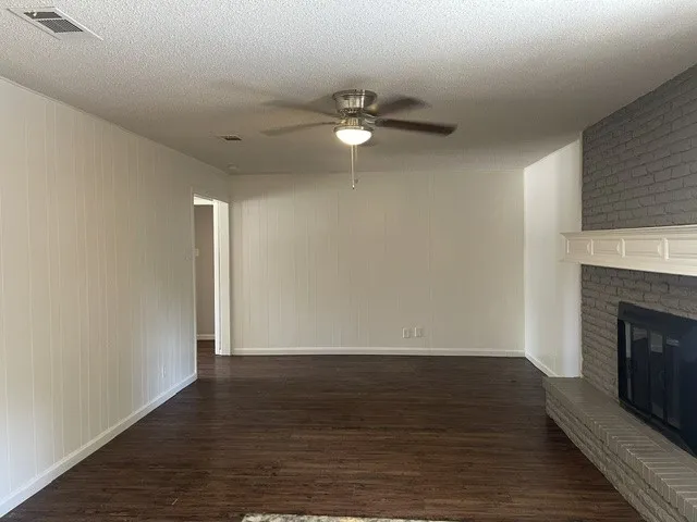2232 Shady Brook Drive Bedford, TX 76021