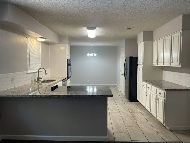 2232 Shady Brook Drive Bedford, TX 76021