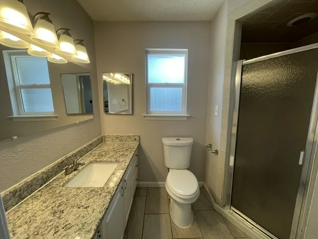 2232 Shady Brook Drive Bedford, TX 76021
