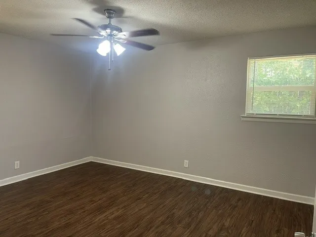2232 Shady Brook Drive Bedford, TX 76021