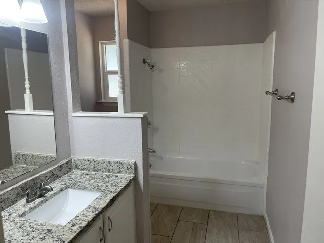 2232 Shady Brook Drive Bedford, TX 76021
