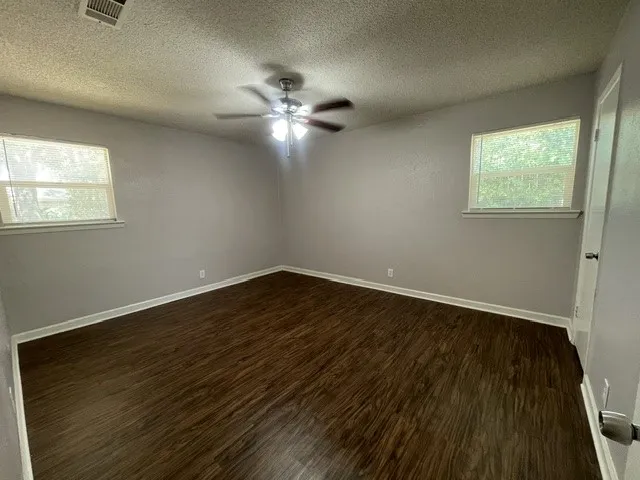 2232 Shady Brook Drive Bedford, TX 76021