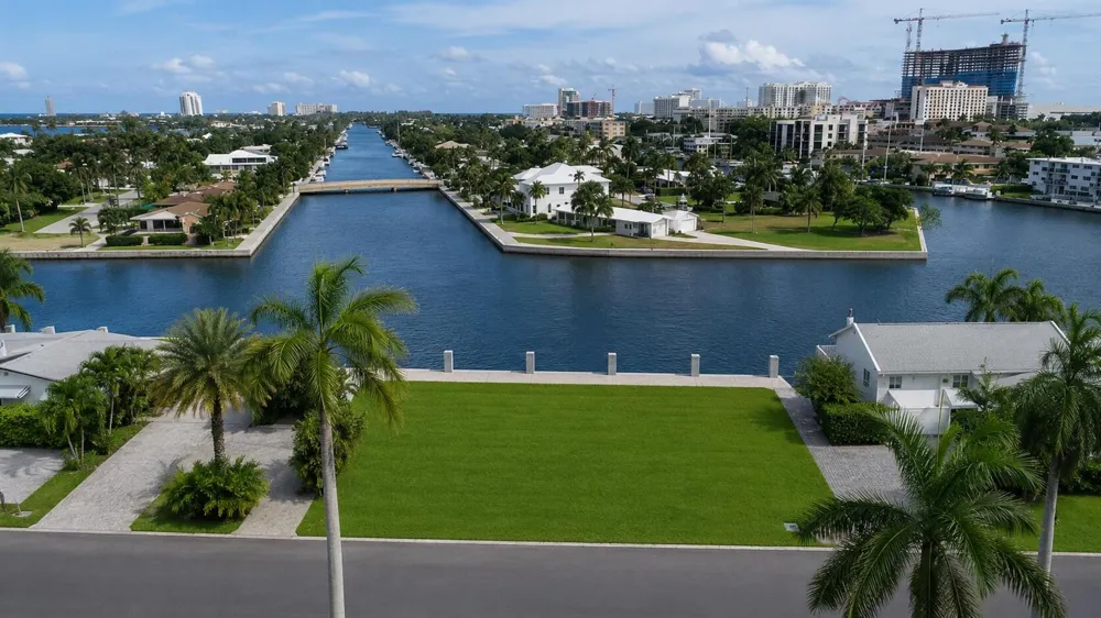 1316 CORDOVA ROAD Fort Lauderdale, FL 33316
