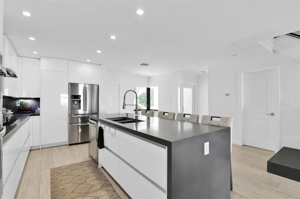 1035 Boca Cove Lane Highland Beach, FL 33487
