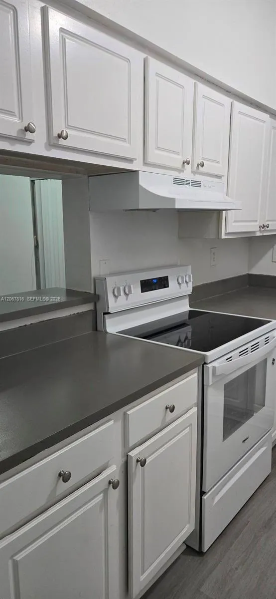2091 NW 96th Ter #13M Pembroke Pines, FL 33024