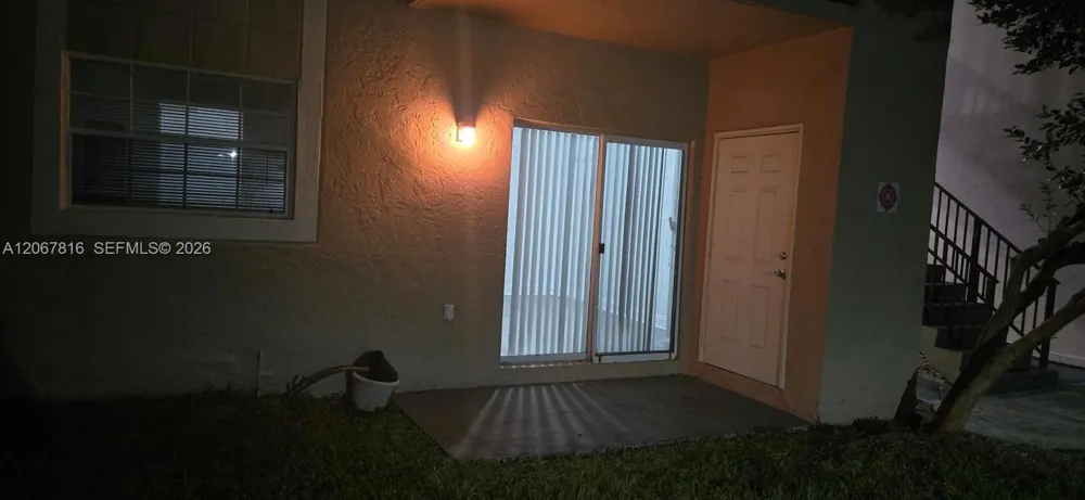 2091 NW 96th Ter #13M Pembroke Pines, FL 33024