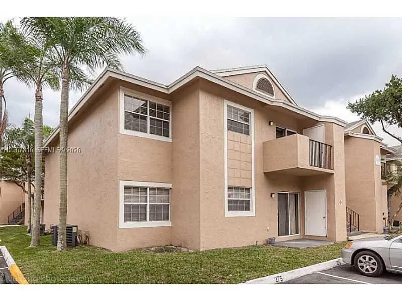 2091 NW 96th Ter #13M Pembroke Pines, FL 33024
