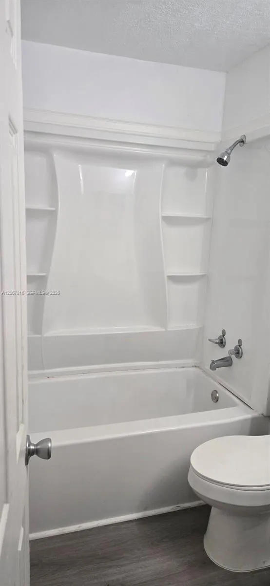 2091 NW 96th Ter #13M Pembroke Pines, FL 33024