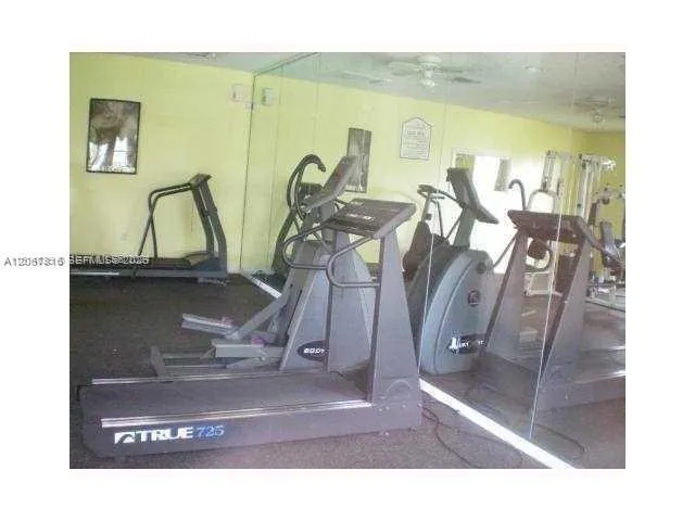 2091 NW 96th Ter #13M Pembroke Pines, FL 33024