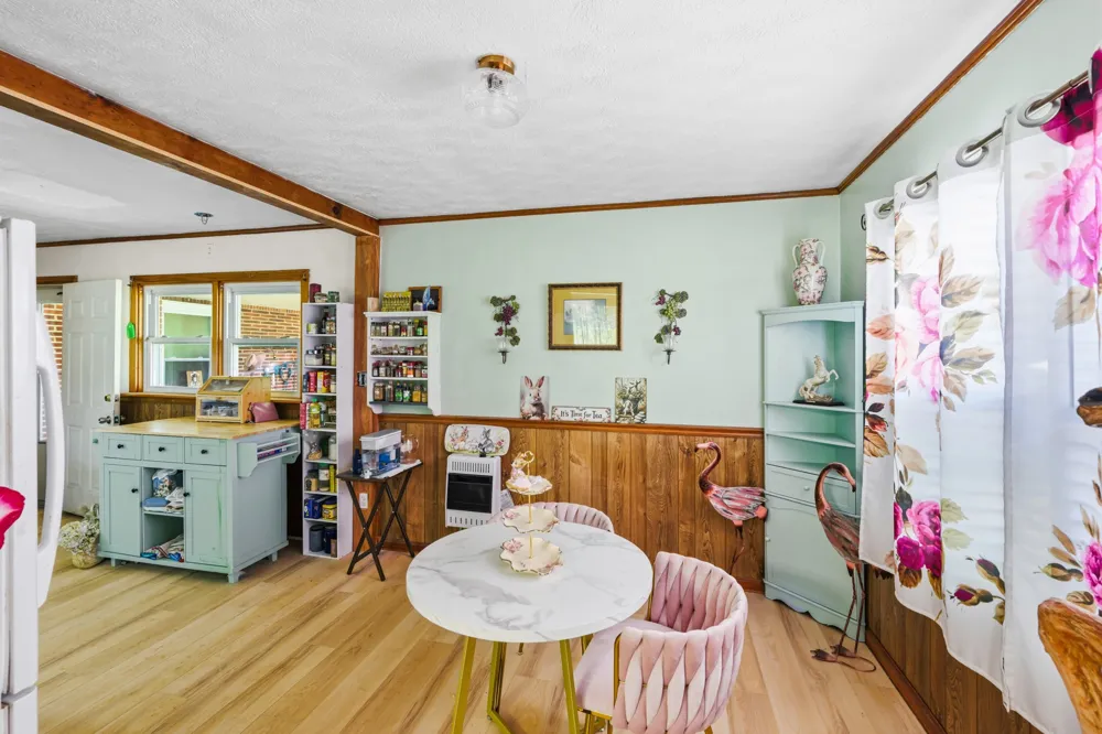 42 Depriest Bend Dr Lobelville, TN 37097