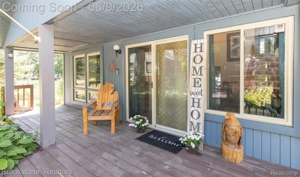 3235 McCORMICK Drive Waterford Charter Township, MI 48328