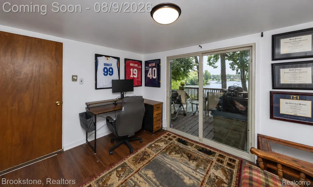 3235 McCORMICK Drive Waterford Charter Township, MI 48328