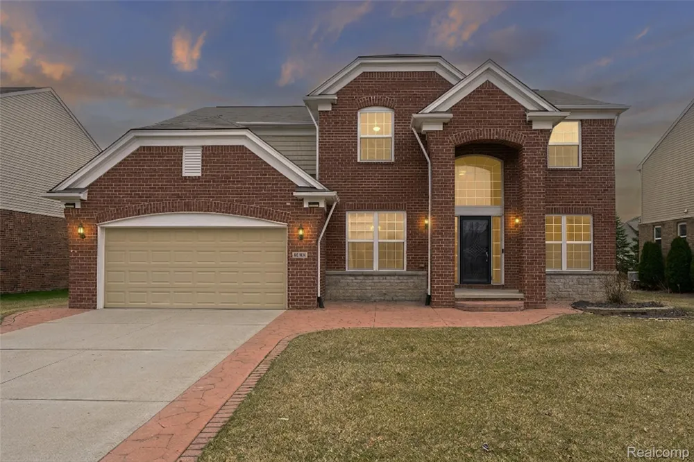 49184 Gracechurch Road Macomb Township, MI 48044