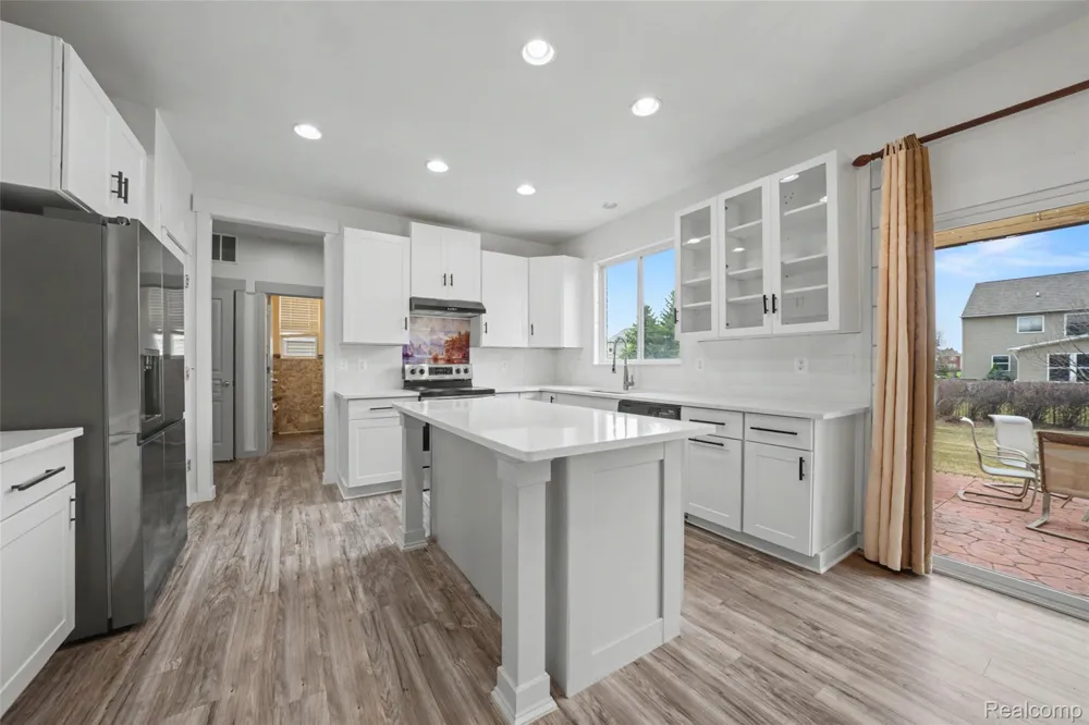49184 Gracechurch Road Macomb Township, MI 48044