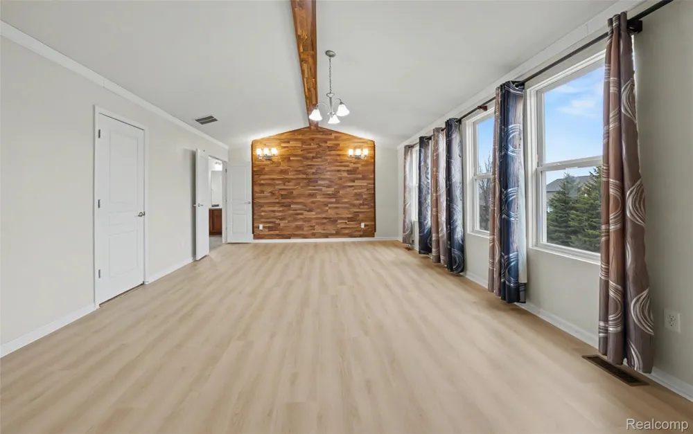 49184 Gracechurch Road Macomb Township, MI 48044