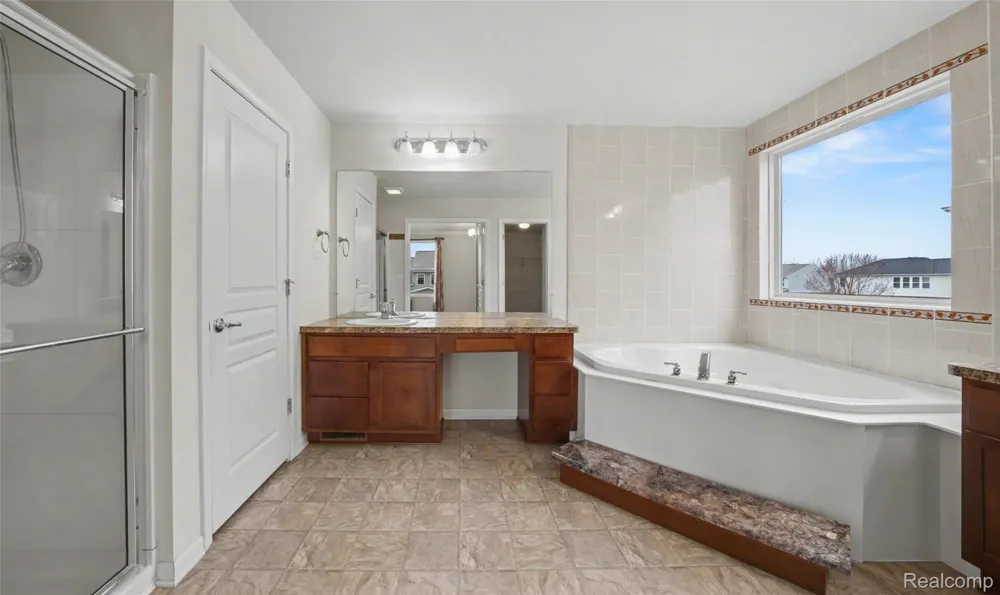 49184 Gracechurch Road Macomb Township, MI 48044