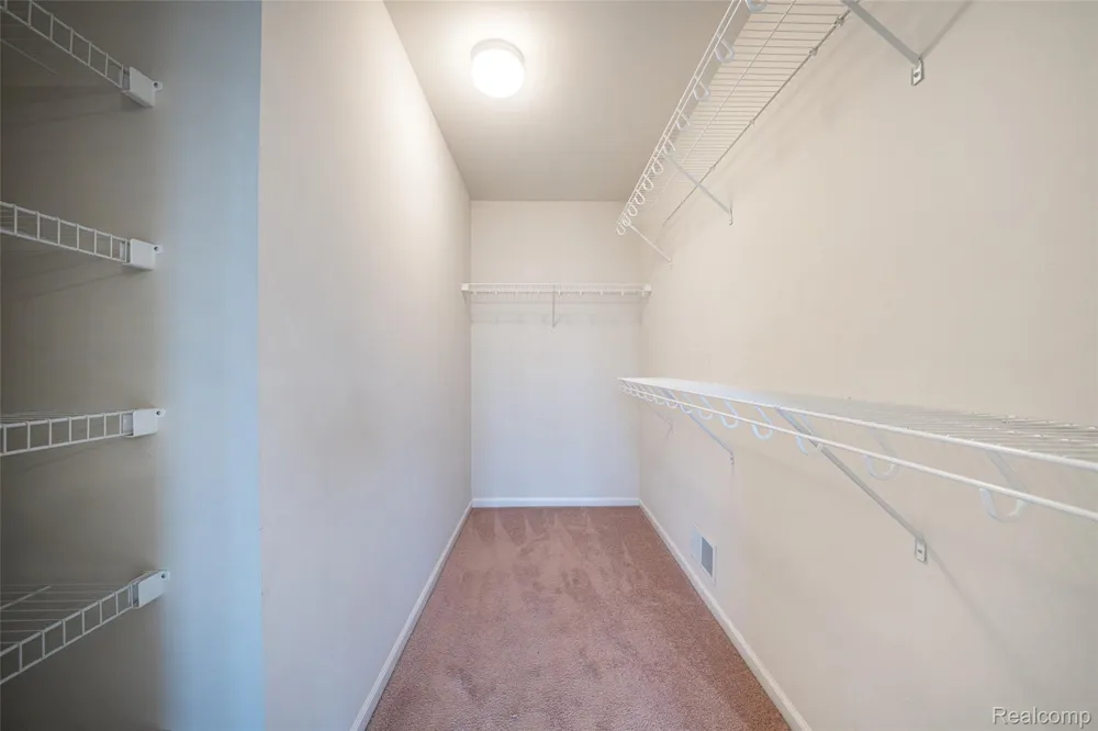 49184 Gracechurch Road Macomb Township, MI 48044