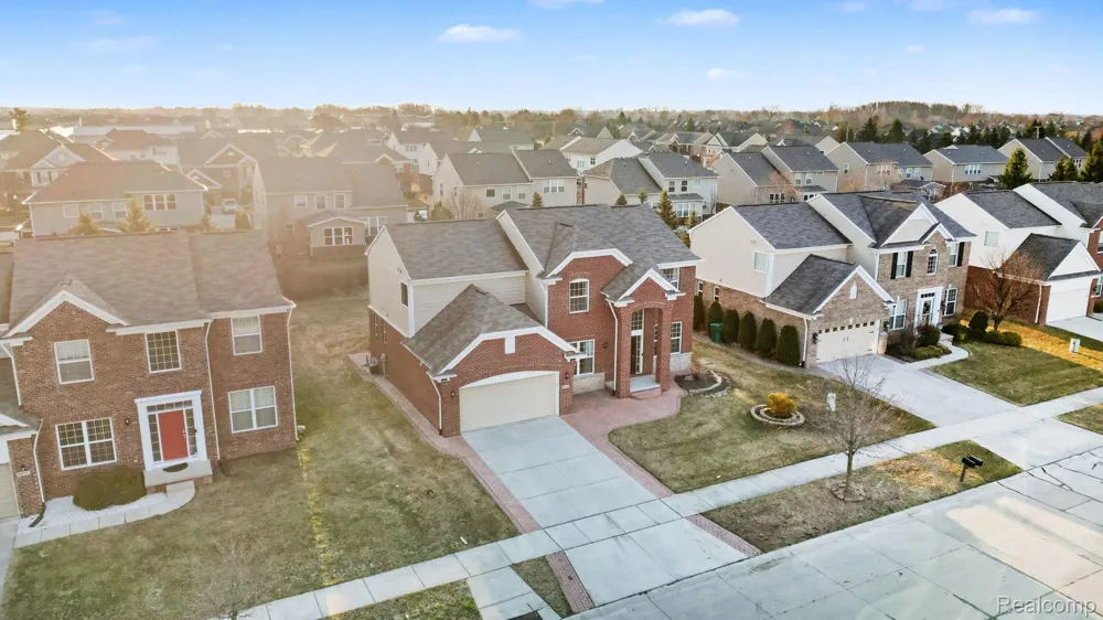 49184 Gracechurch Road Macomb Township, MI 48044