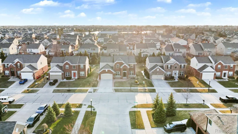 49184 Gracechurch Road Macomb Township, MI 48044
