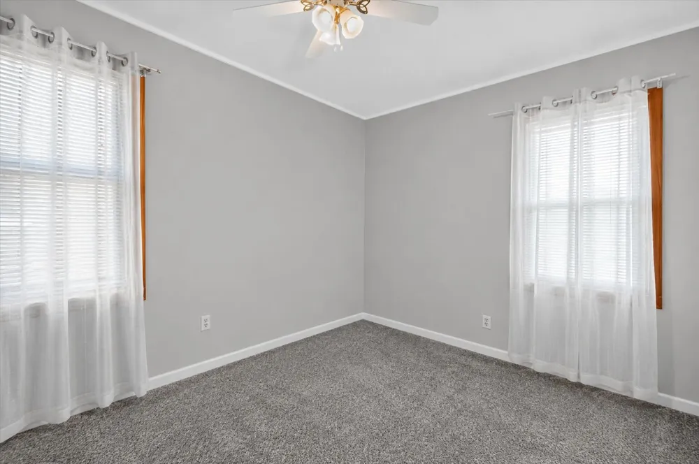 15640 Stricker Avenue Eastpointe City, MI 48021