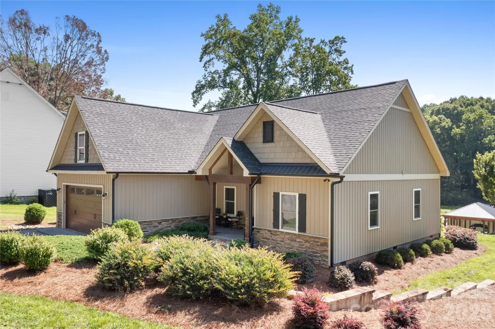 3931 Reid Circle Sherrills Ford, NC 28673