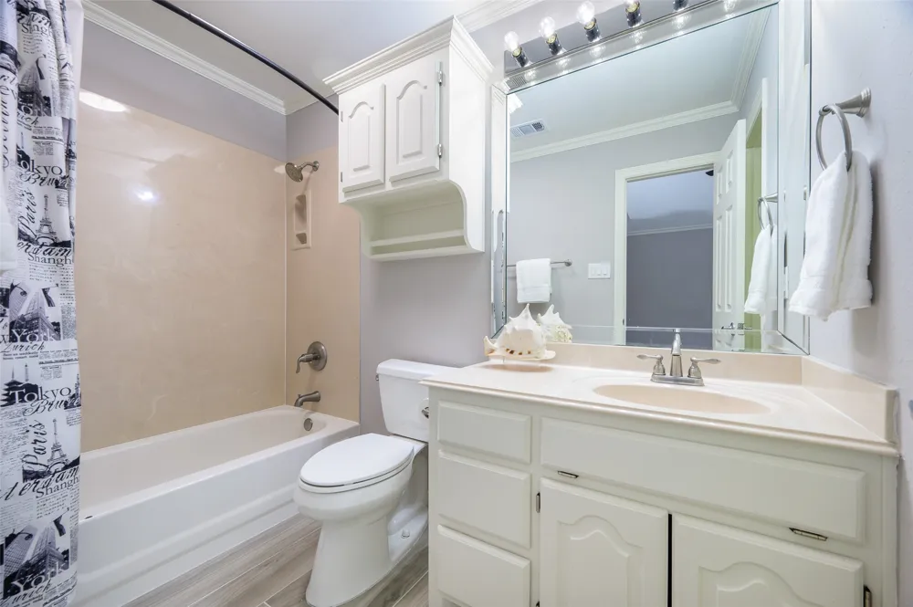 17060 Upper Bay Road Addison, TX 75001