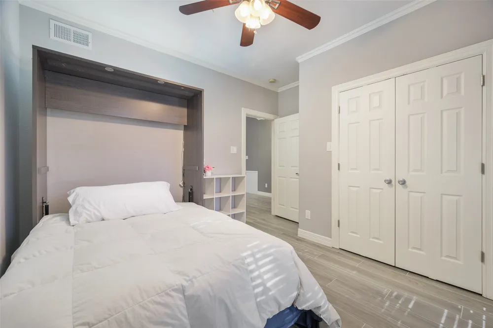 17060 Upper Bay Road Addison, TX 75001