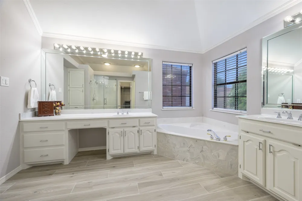 17060 Upper Bay Road Addison, TX 75001