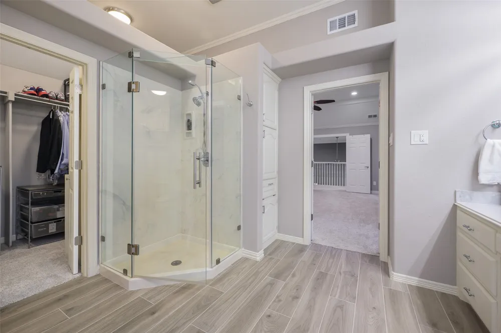 17060 Upper Bay Road Addison, TX 75001