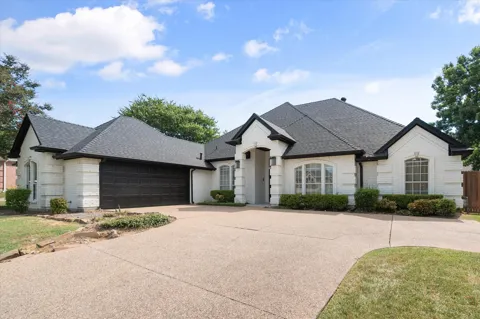 812 Turnberry Drive