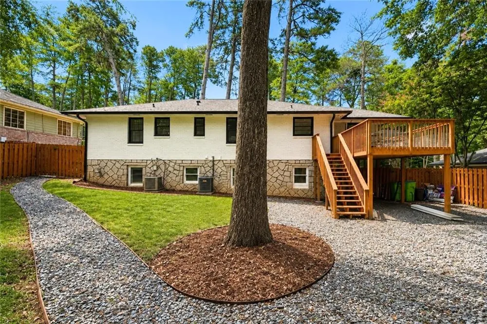 3250 Wynn Drive Avondale Estates, GA 30002