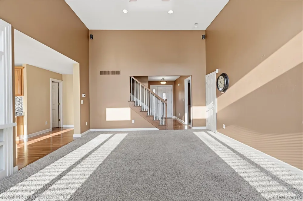 9211 Meadow Ridge Grand Blanc Charter Township, MI 48439