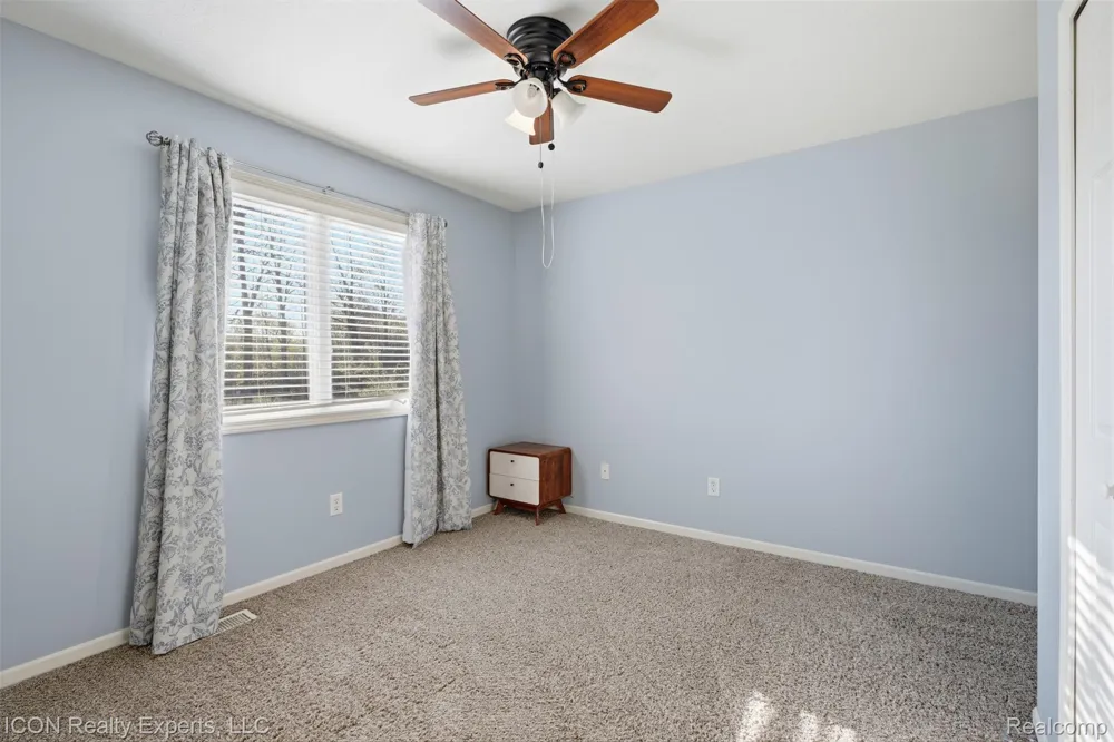 9211 Meadow Ridge Grand Blanc Charter Township, MI 48439