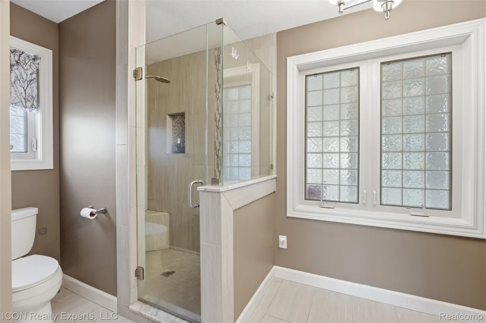 9211 Meadow Ridge Grand Blanc Charter Township, MI 48439