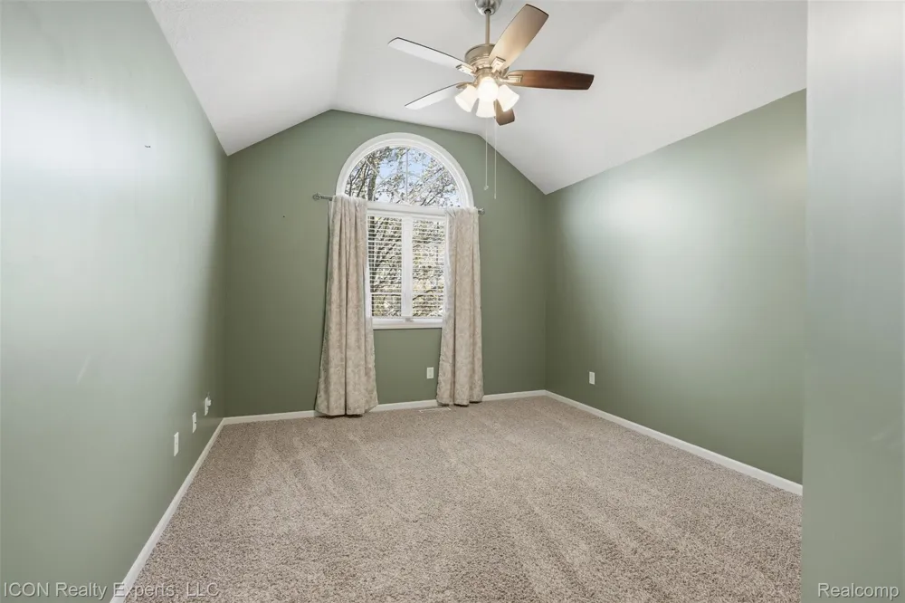 9211 Meadow Ridge Grand Blanc Charter Township, MI 48439