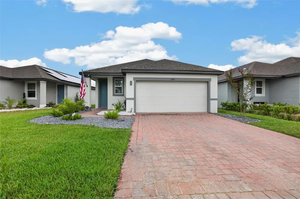 209 LINKS TERRACE BOULEVARD Daytona Beach, FL 32124
