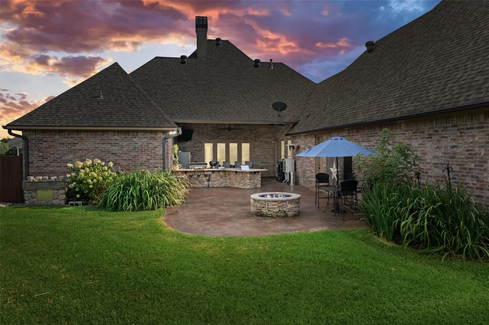 107 Colonel Burt Drive Benton, LA 71006
