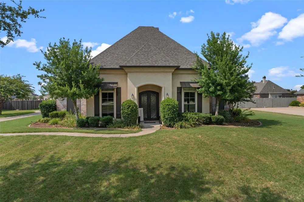 107 Colonel Burt Drive Benton, LA 71006