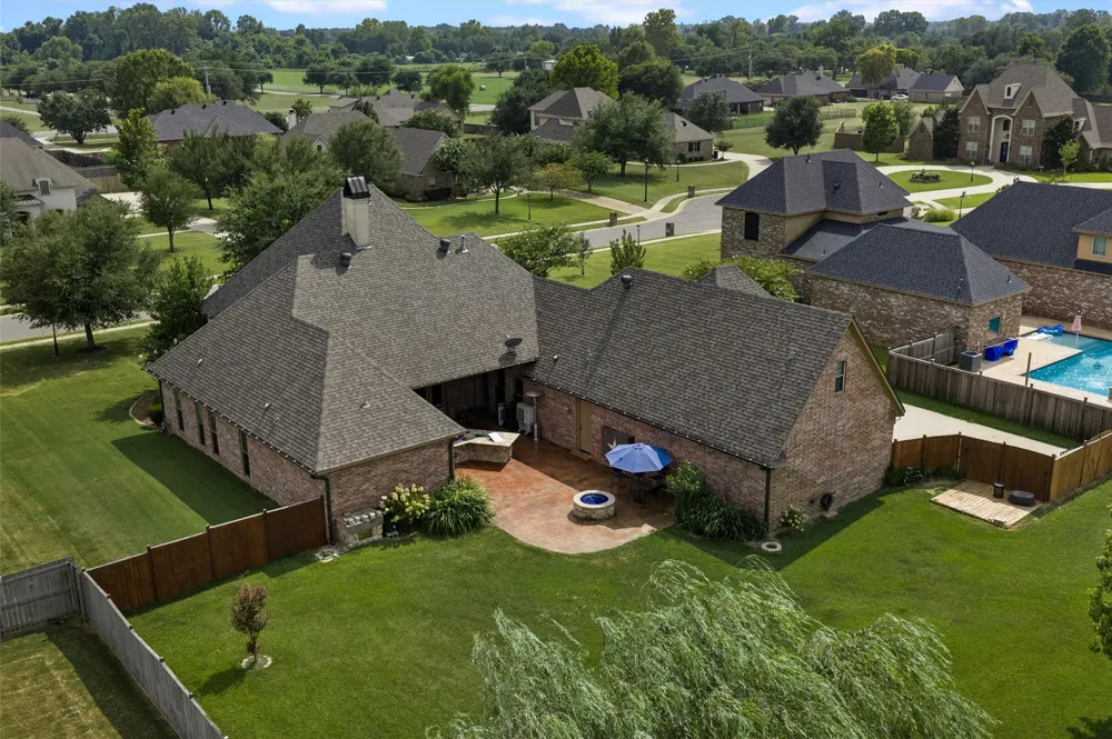107 Colonel Burt Drive Benton, LA 71006
