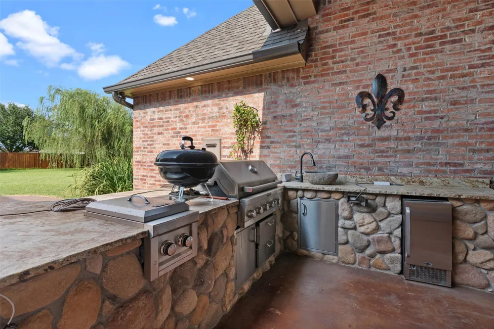 107 Colonel Burt Drive Benton, LA 71006