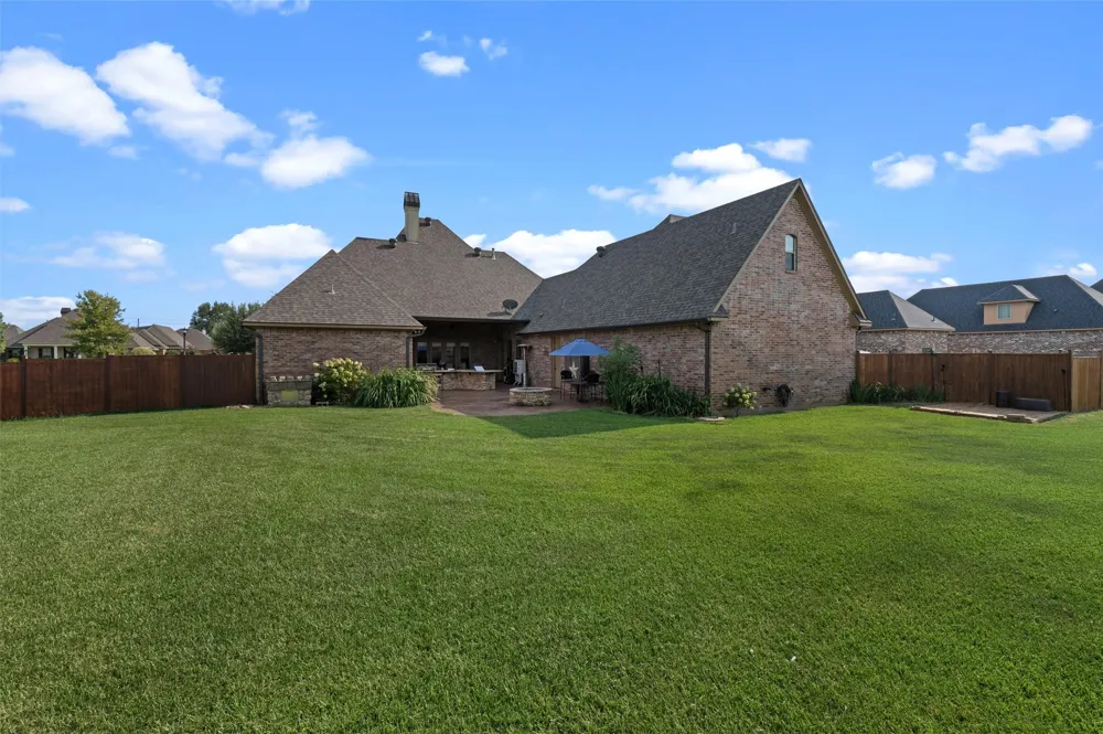 107 Colonel Burt Drive Benton, LA 71006